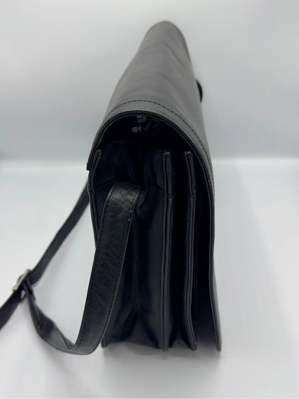 Wilsons Black Leather Crossbody Laptop Messenger Bag